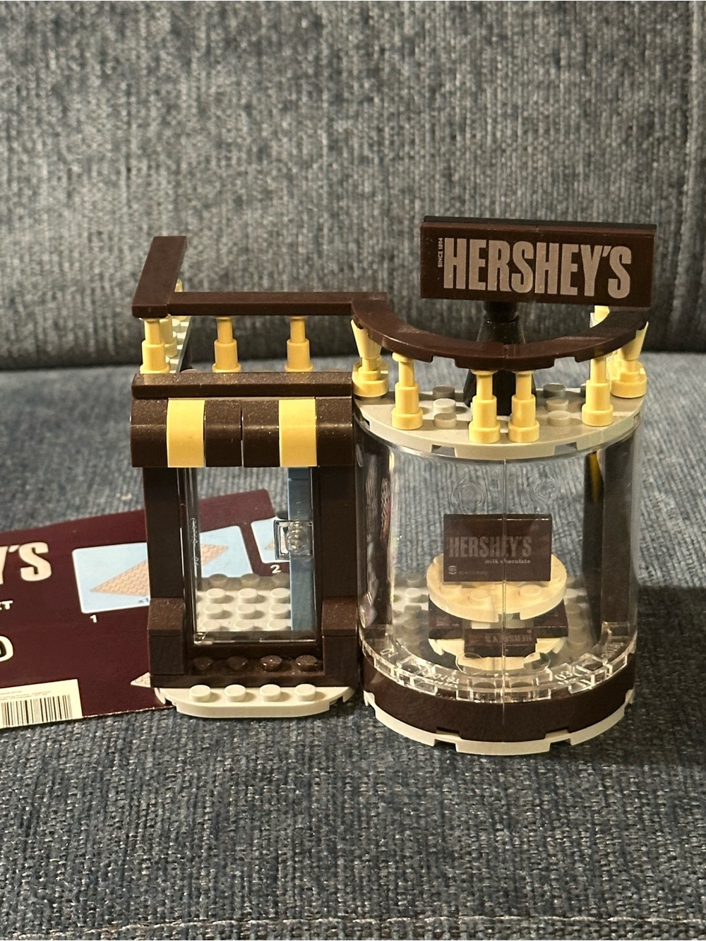 HERSHEY'S Candy Store Snap & Switch Construction Set - 91 pieces